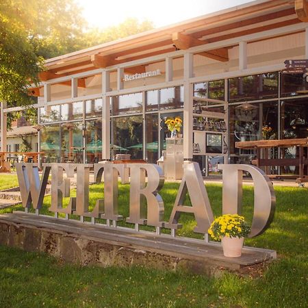 Weltrad Am Fluss Restaurant & Quartier Hotell Schönebeck Eksteriør bilde